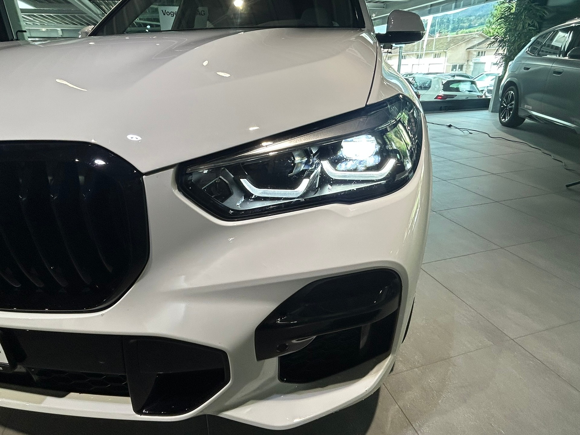 BMW X5 xDrive 48V 30d M Sport Steptronic-image-12