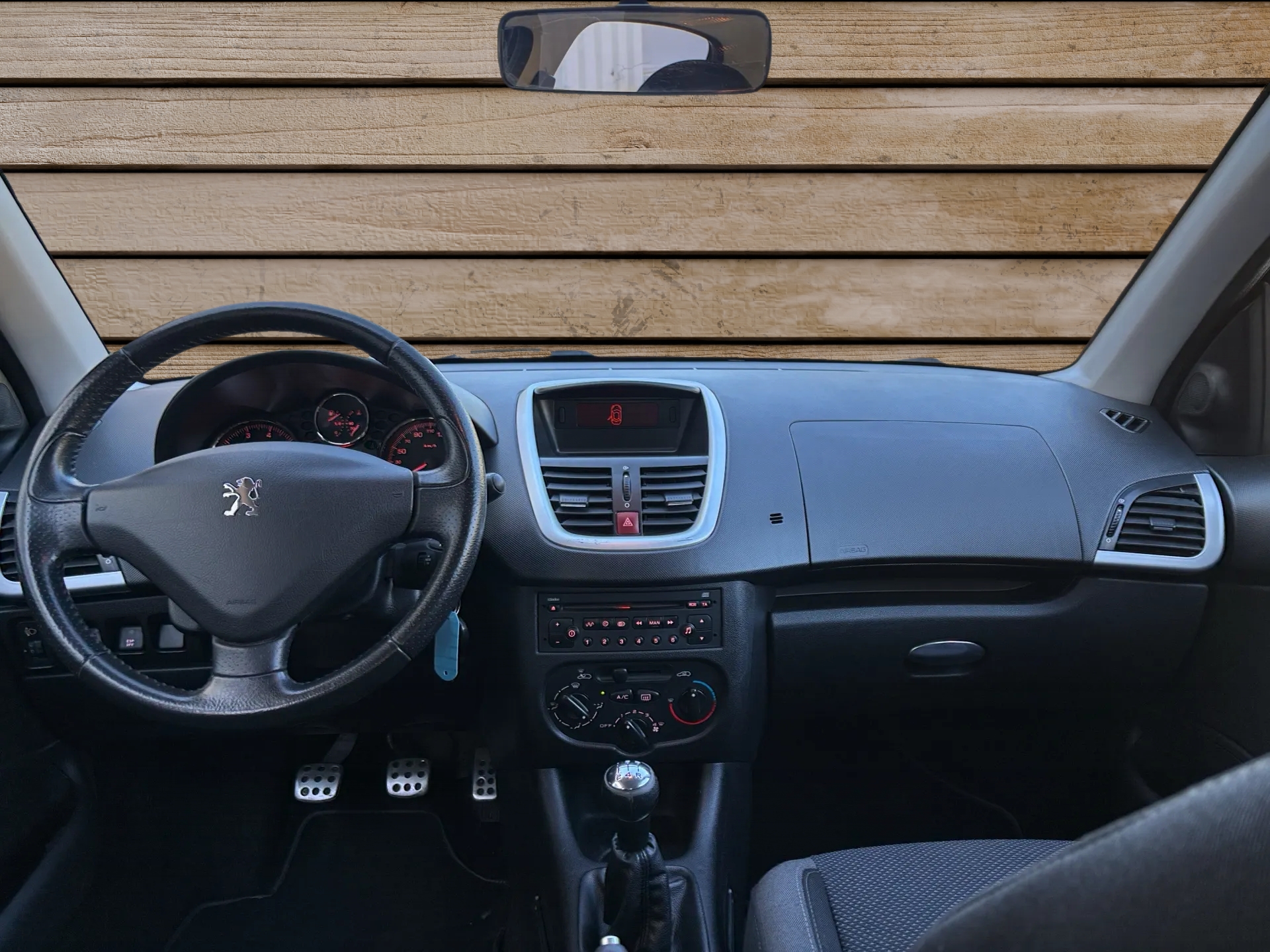 PEUGEOT 206+ 1.4 Trendy-image-6