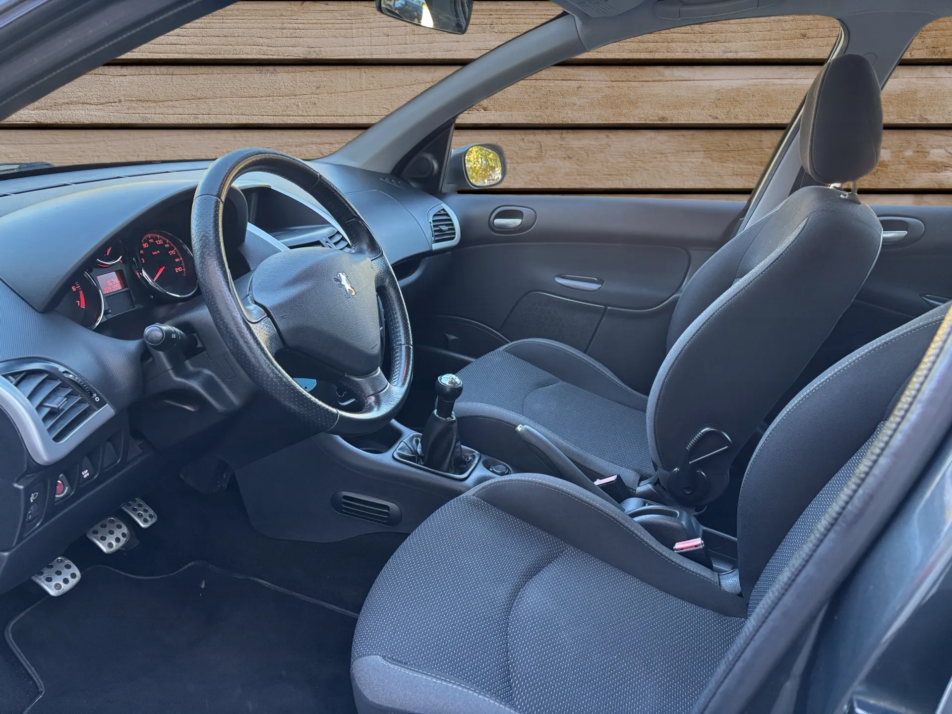 PEUGEOT 206+ 1.4 Trendy-image-7