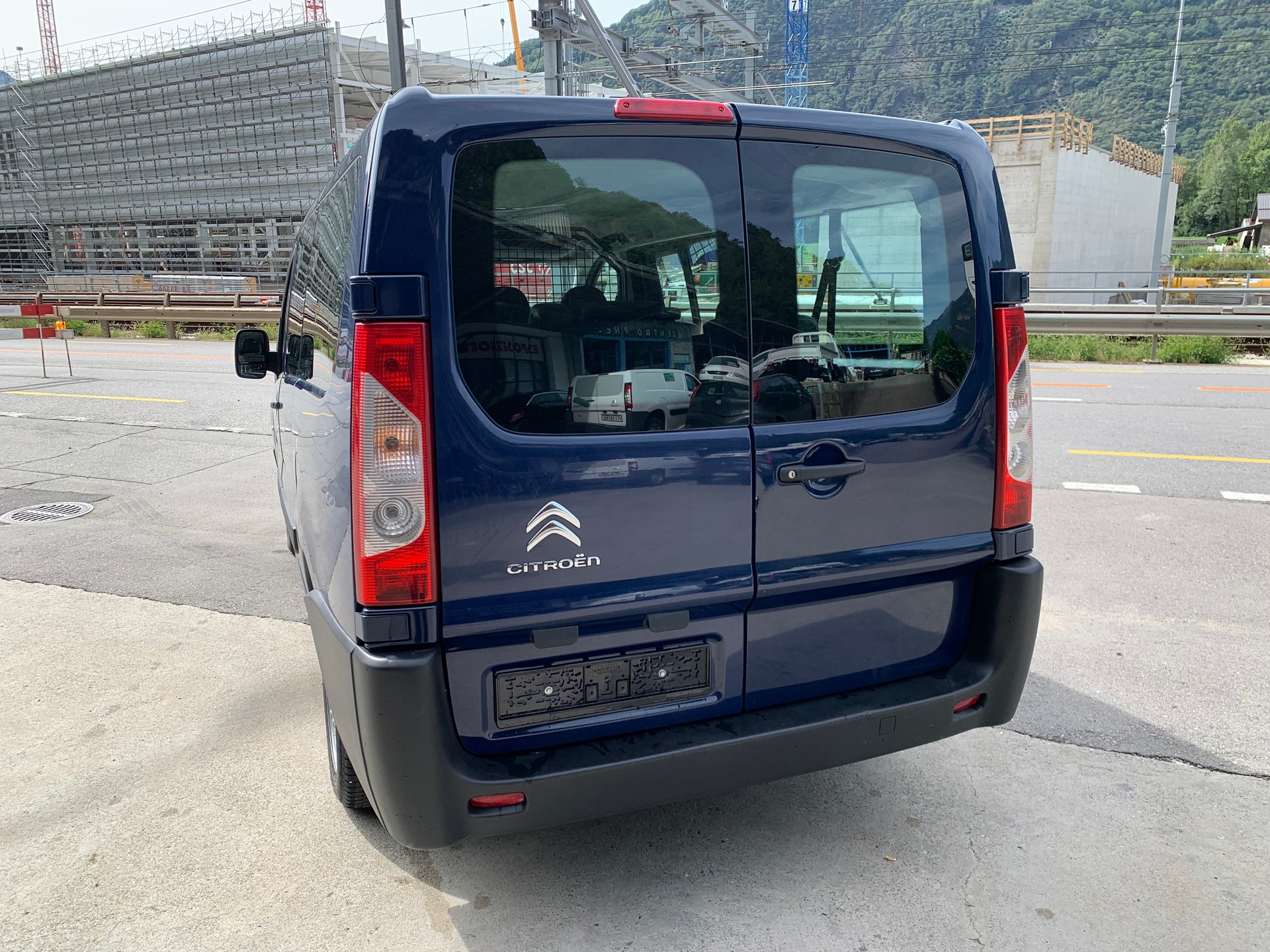 CITROEN Jumpy 2.0 HDi L1H1 Exclusive A-image-5