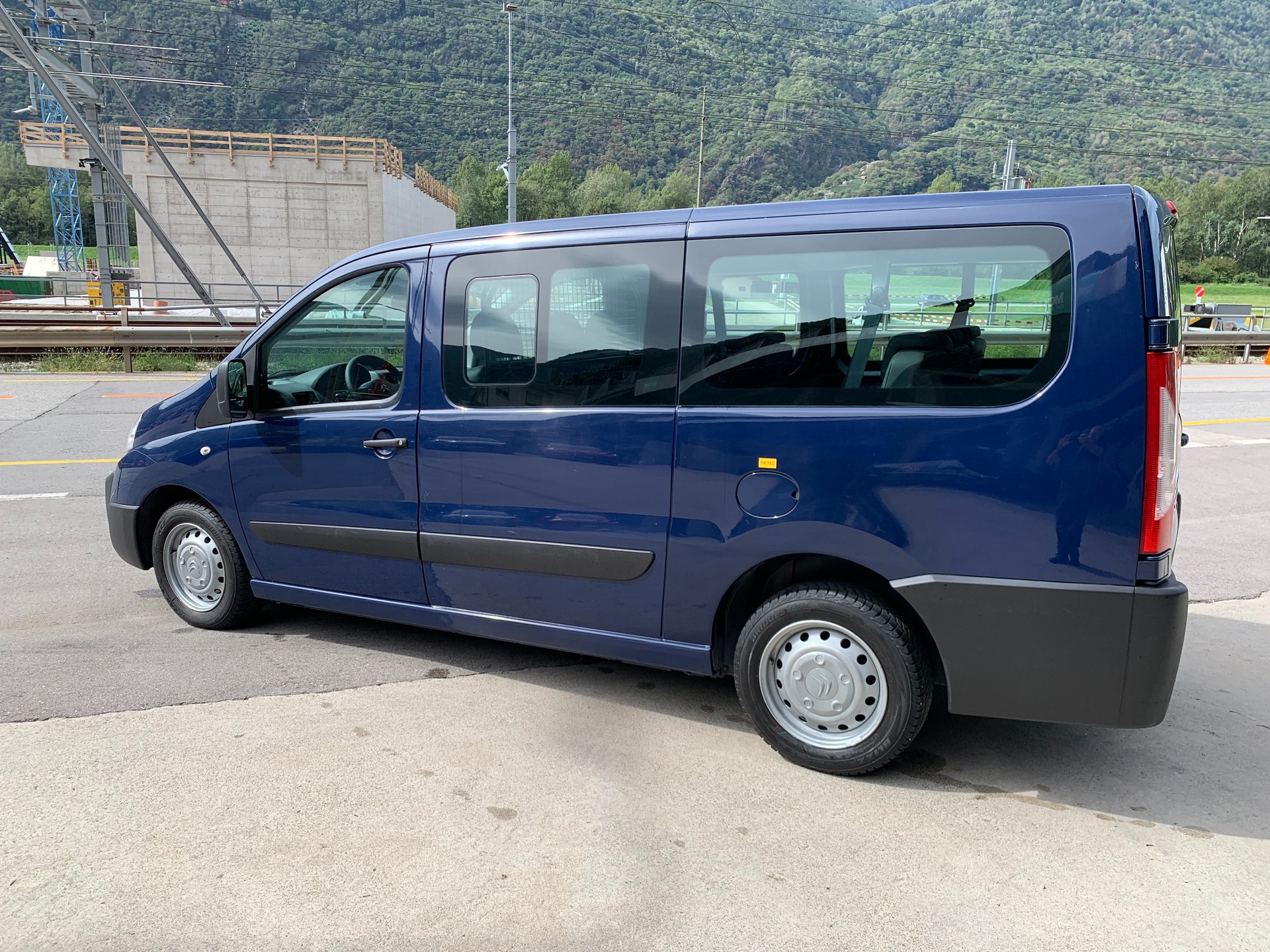 CITROEN Jumpy 2.0 HDi L1H1 Exclusive A-image-3