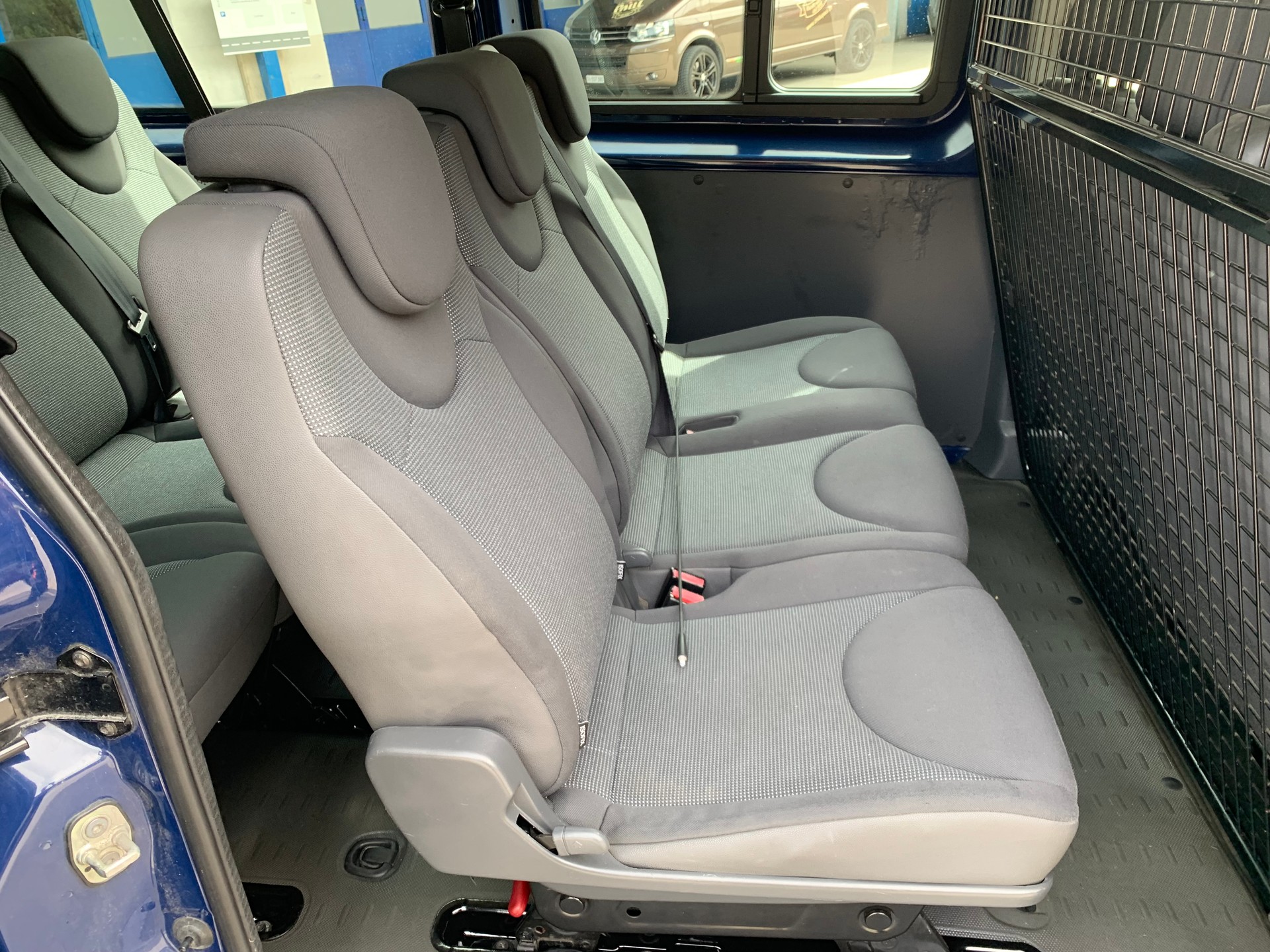 CITROEN Jumpy 2.0 HDi L1H1 Exclusive A-image-8