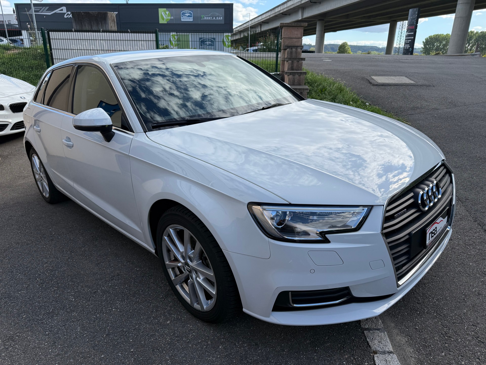 AUDI A3 Sportback 2.0 TDI Design quattro-image-1