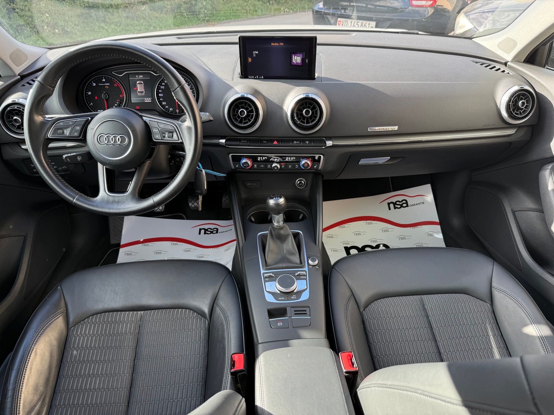 AUDI A3 Sportback 2.0 TDI Design quattro-image-13