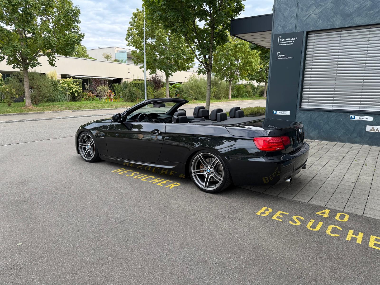 BMW 335i Cabriolet DSG-image-1