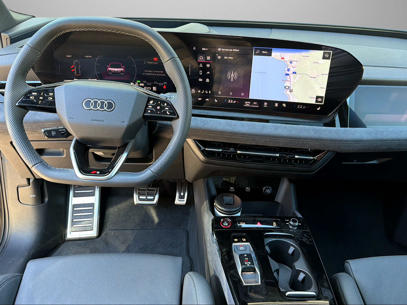 AUDI SQ6 e-tron quattro-image-9
