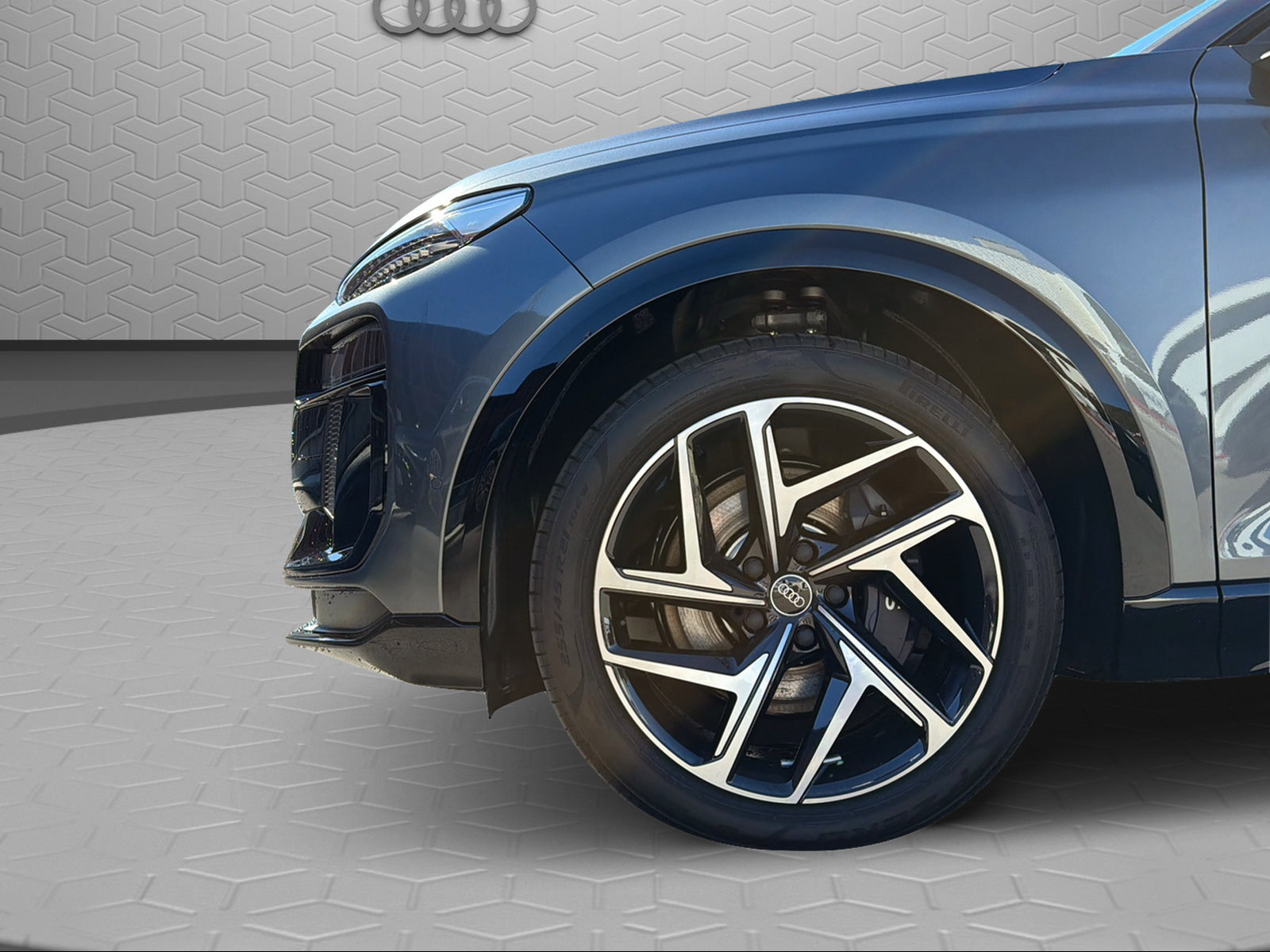 AUDI SQ6 e-tron quattro-image-5