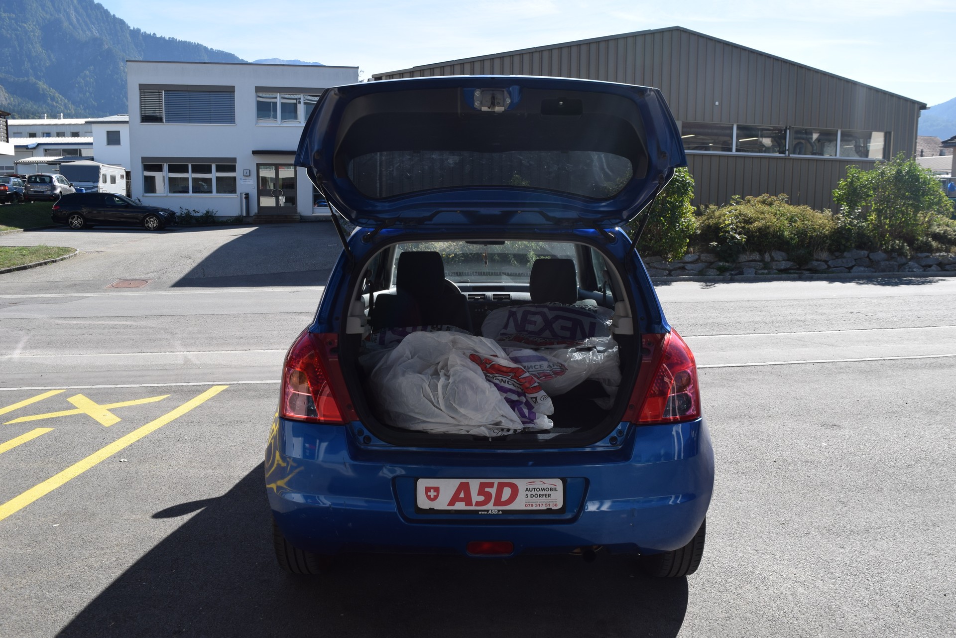 SUZUKI Swift 1.3i 16V GL Top-image-6