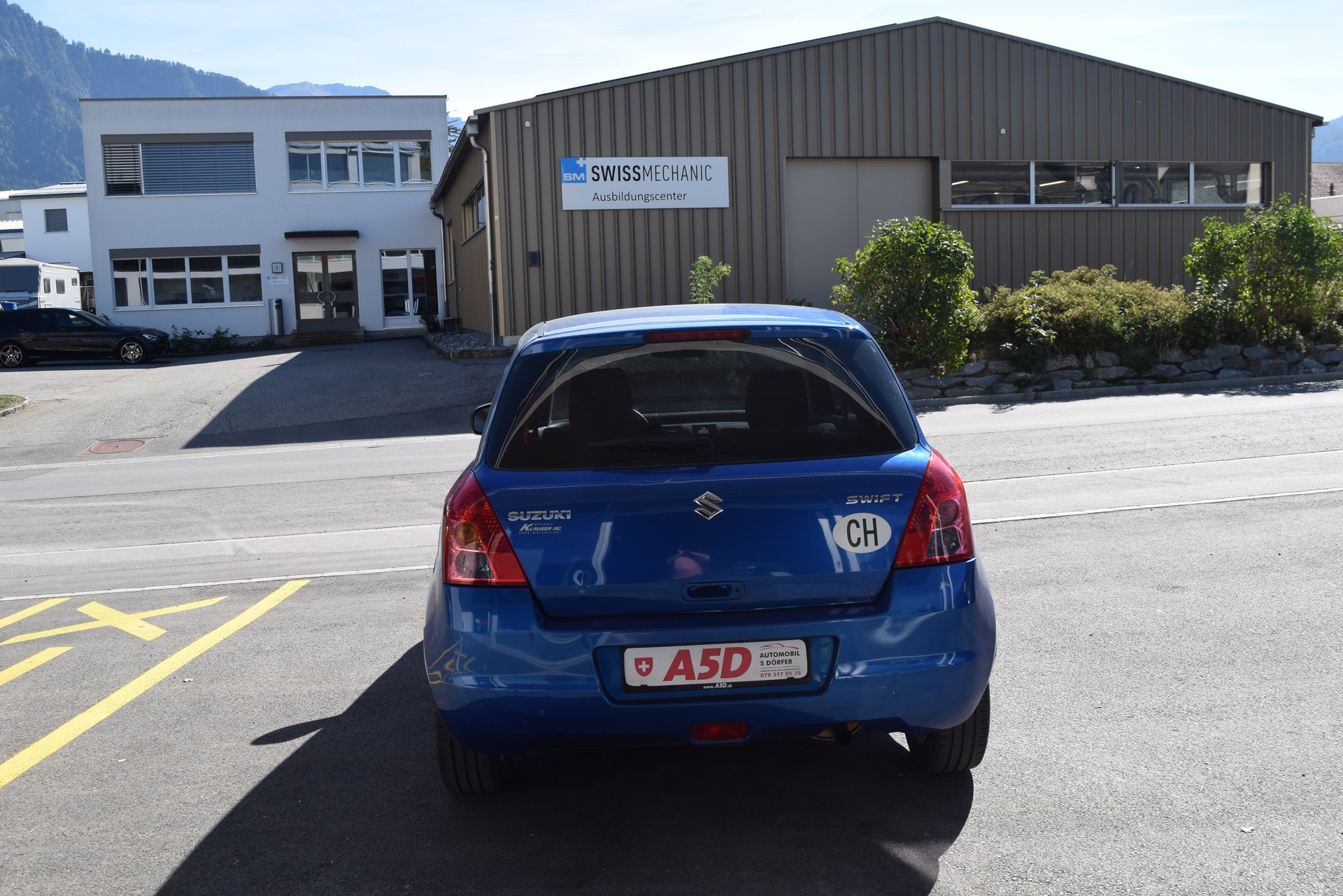 SUZUKI Swift 1.3i 16V GL Top-image-5
