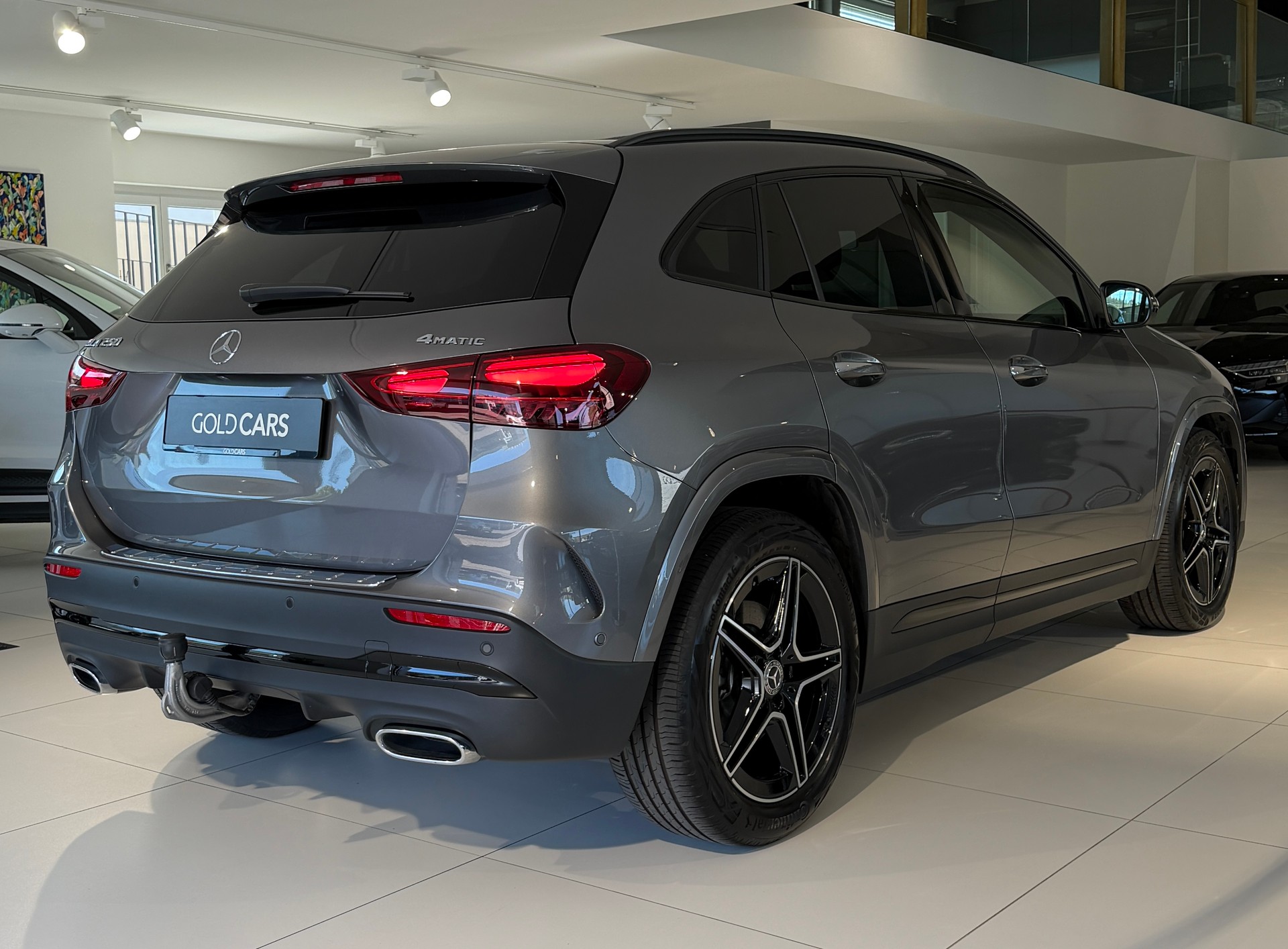 MERCEDES-BENZ GLA 250 4Matic AMG-Line Swiss Star-image-7