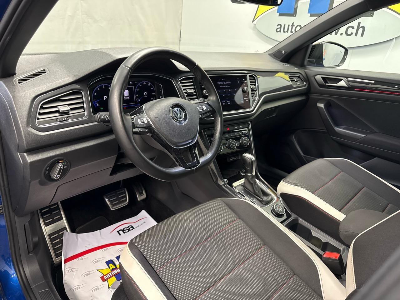 VW T-Roc 2.0 TSI Advance DSG 4Motion-showroom-element-2
