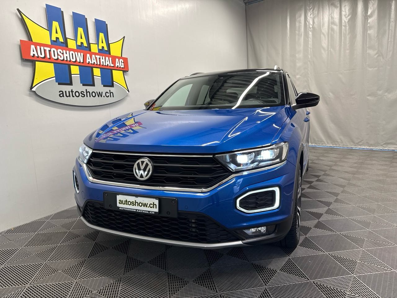 VW T-Roc 2.0 TSI Advance DSG 4Motion-image-15
