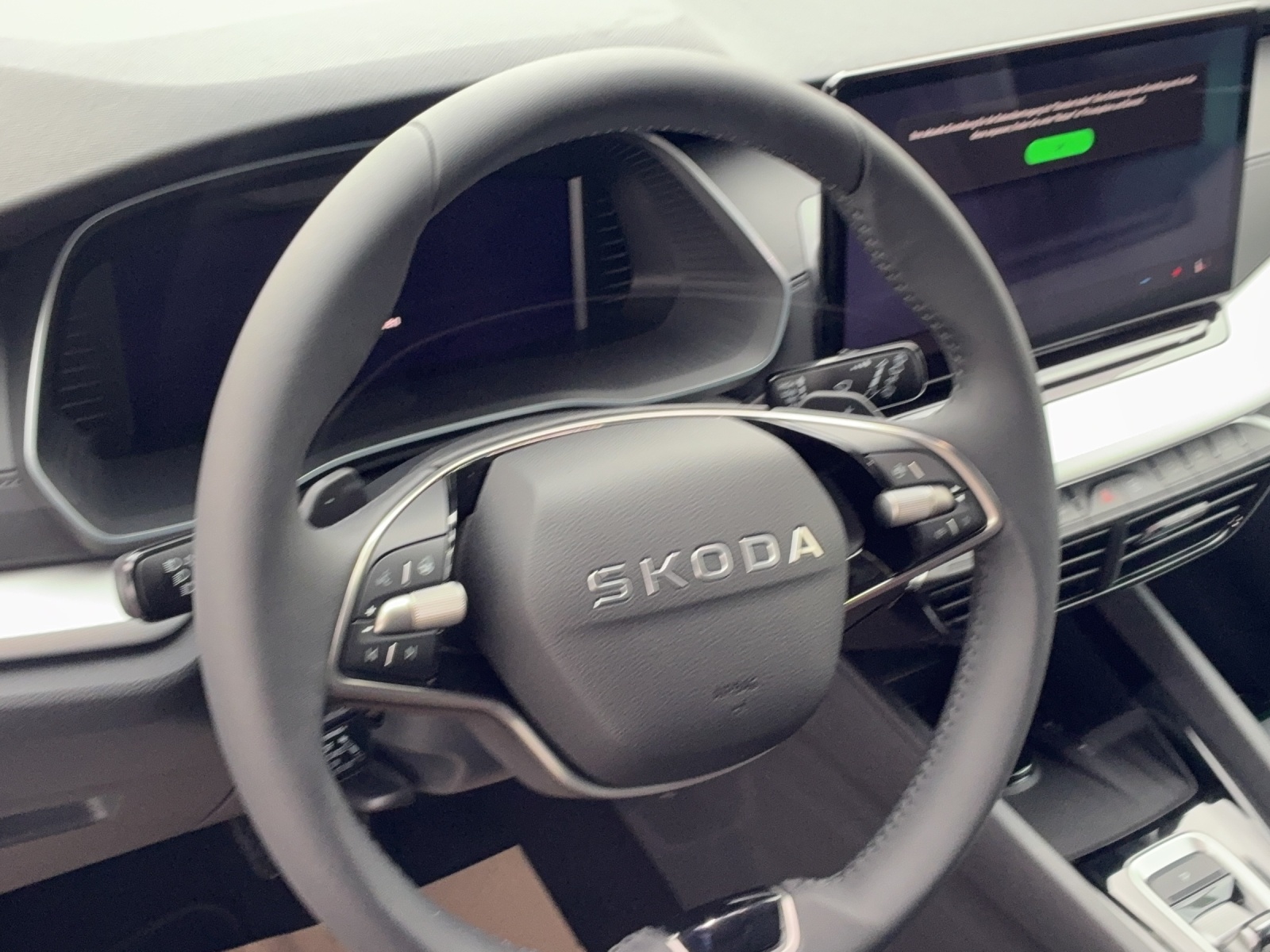 SKODA Octavia Combi 1.5 TSI mHEV DSG Dynamic-image-8