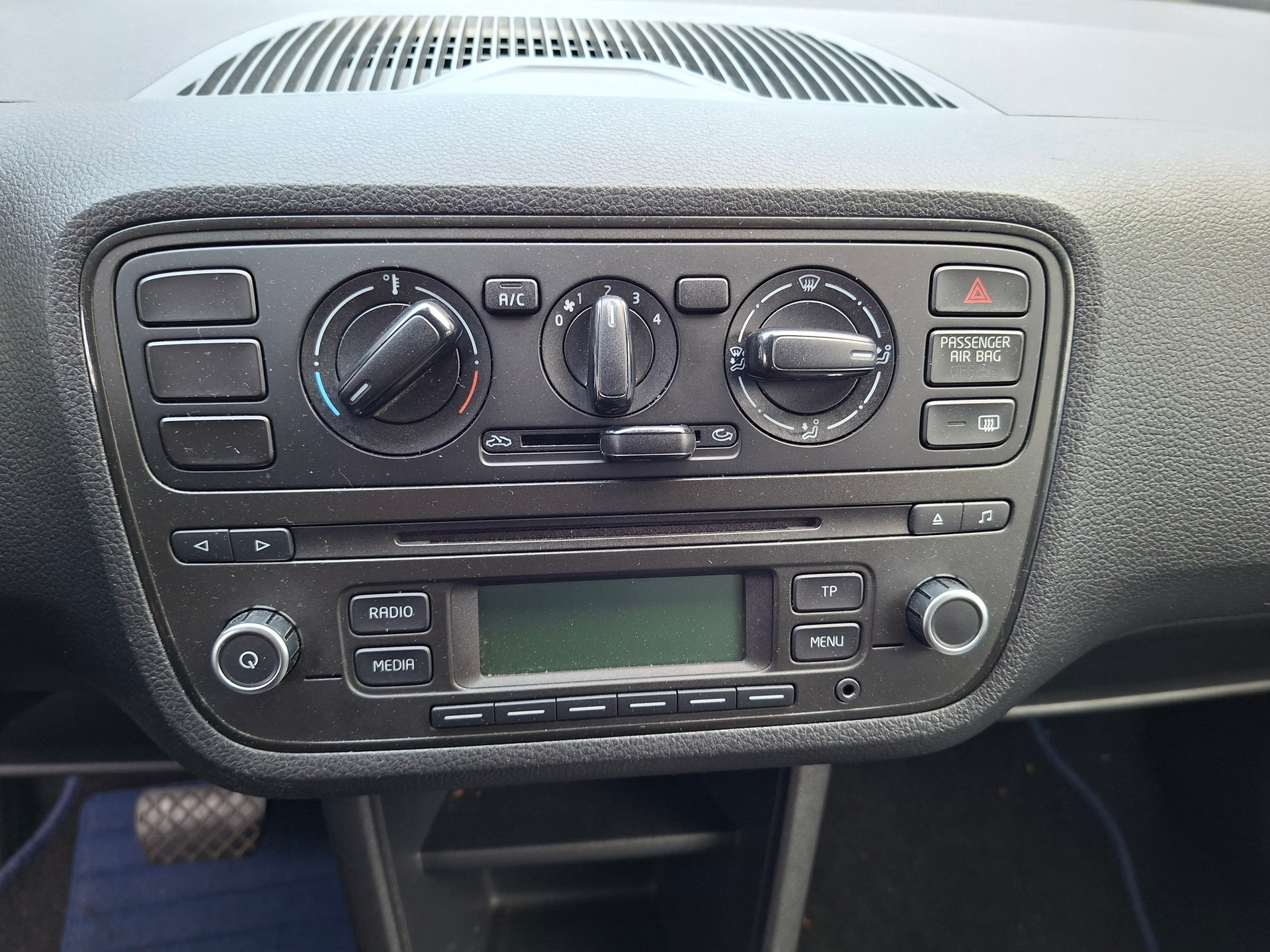 SKODA Citigo 1.0 Ambition ASG-image-8