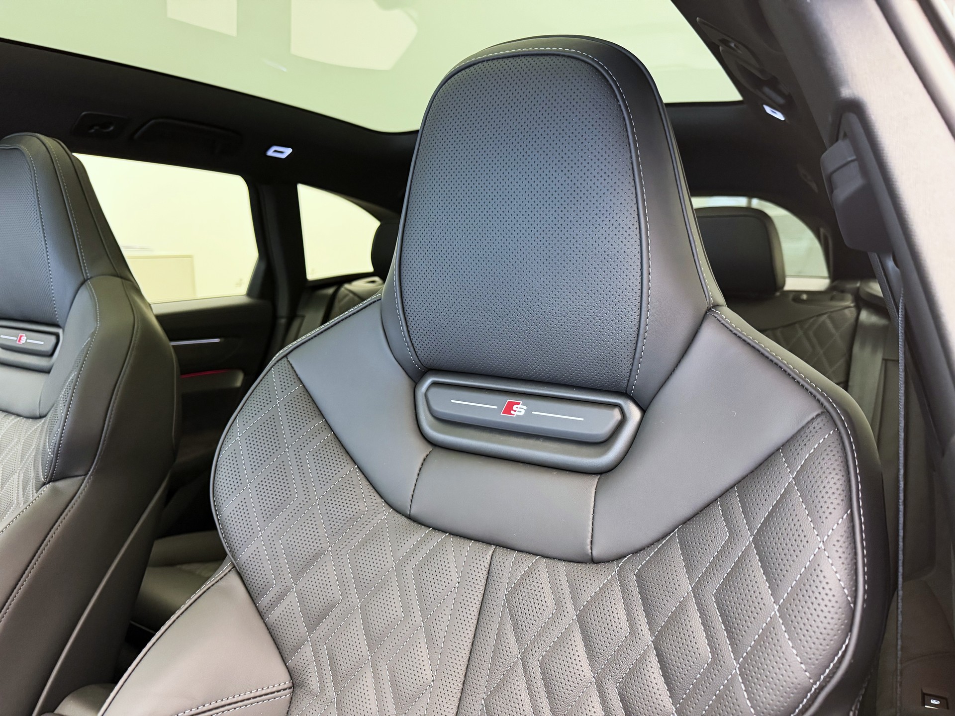 AUDI A6 allroad TDI quattro 220 kW S tronic-image-6