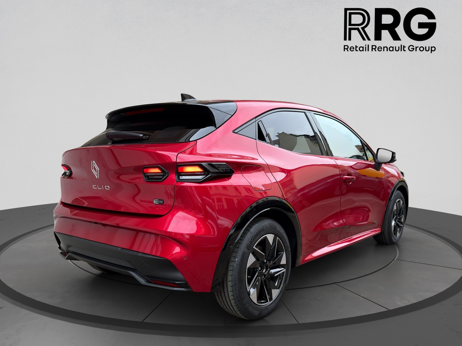 RENAULT Clio 1.8 E-Tech Techno-image-1