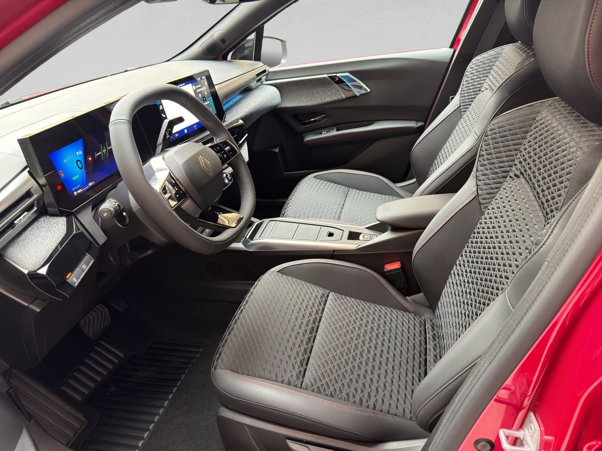 RENAULT Clio 1.8 E-Tech Techno-image-4