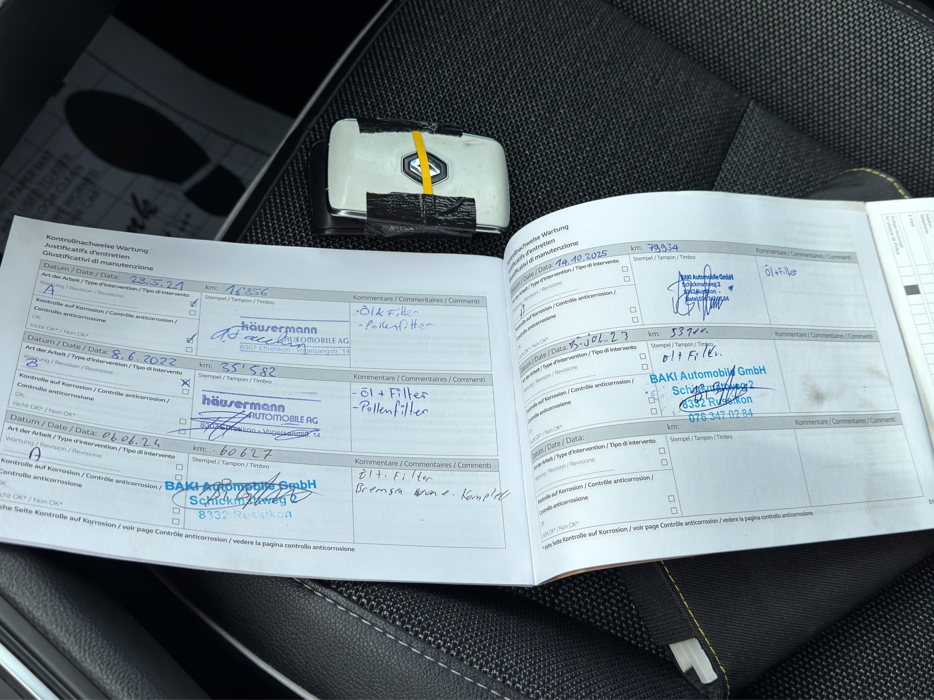 RENAULT Captur 1.3 TCe EDC Edition 1 EDC-image-17
