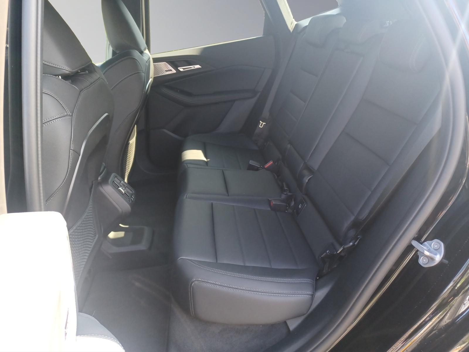 BMW 230e xDrive Active Tourer MSport-image-12