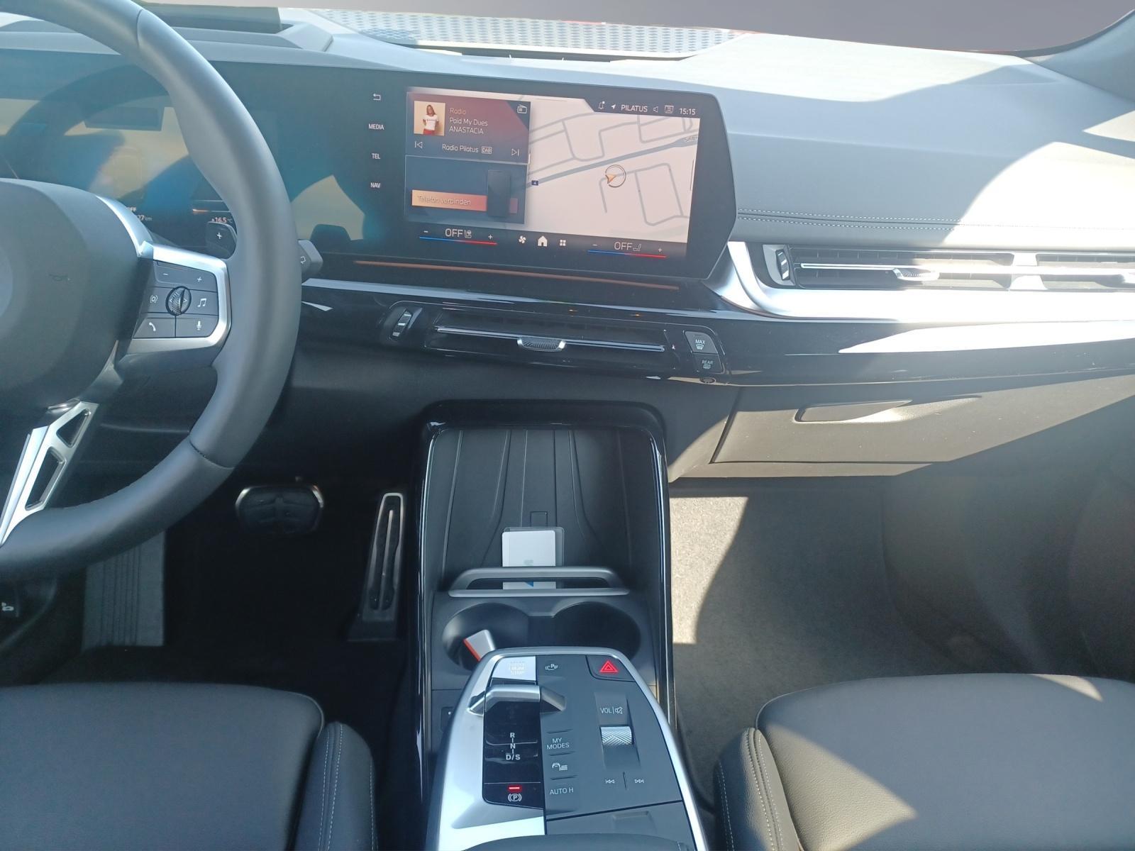 BMW 230e xDrive Active Tourer MSport-image-16