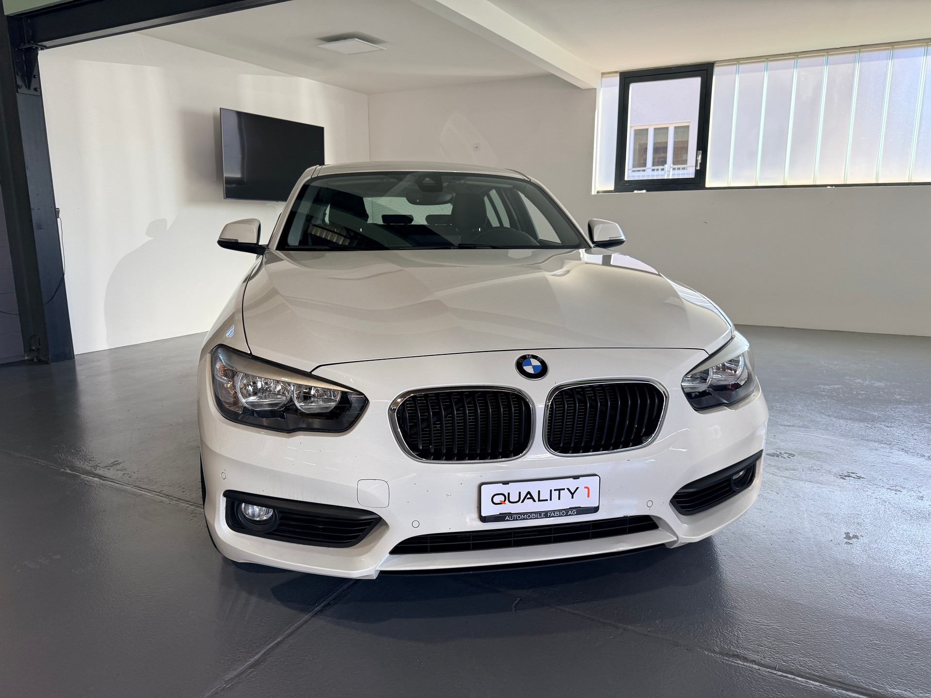 BMW 120d xDrive Steptronic-image-0