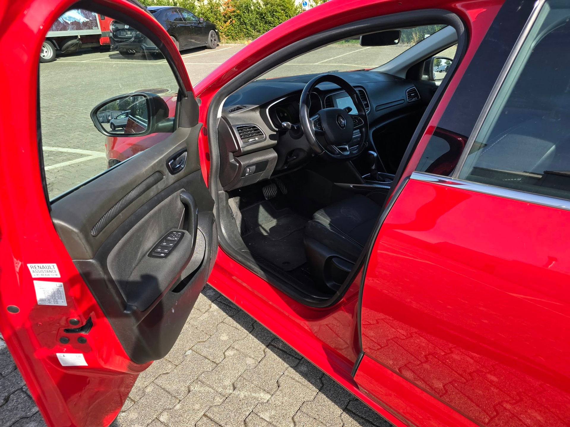 RENAULT Mégane Grandtour 1.5 dCi Business Line EDC-image-3