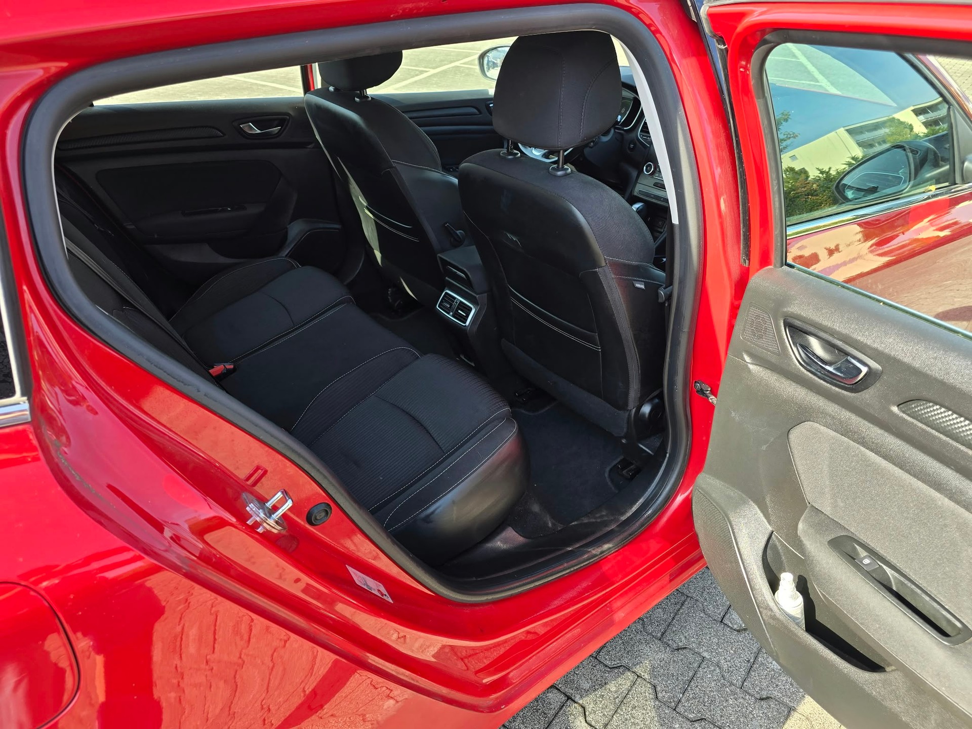 RENAULT Mégane Grandtour 1.5 dCi Business Line EDC-image-6