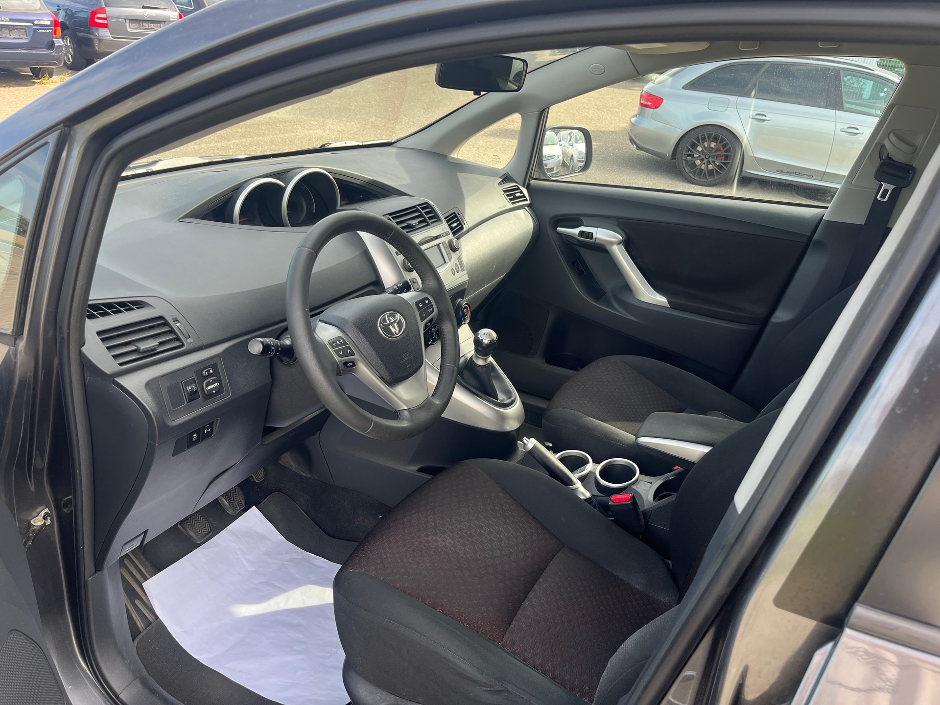TOYOTA Verso 1.8 Family-image-7