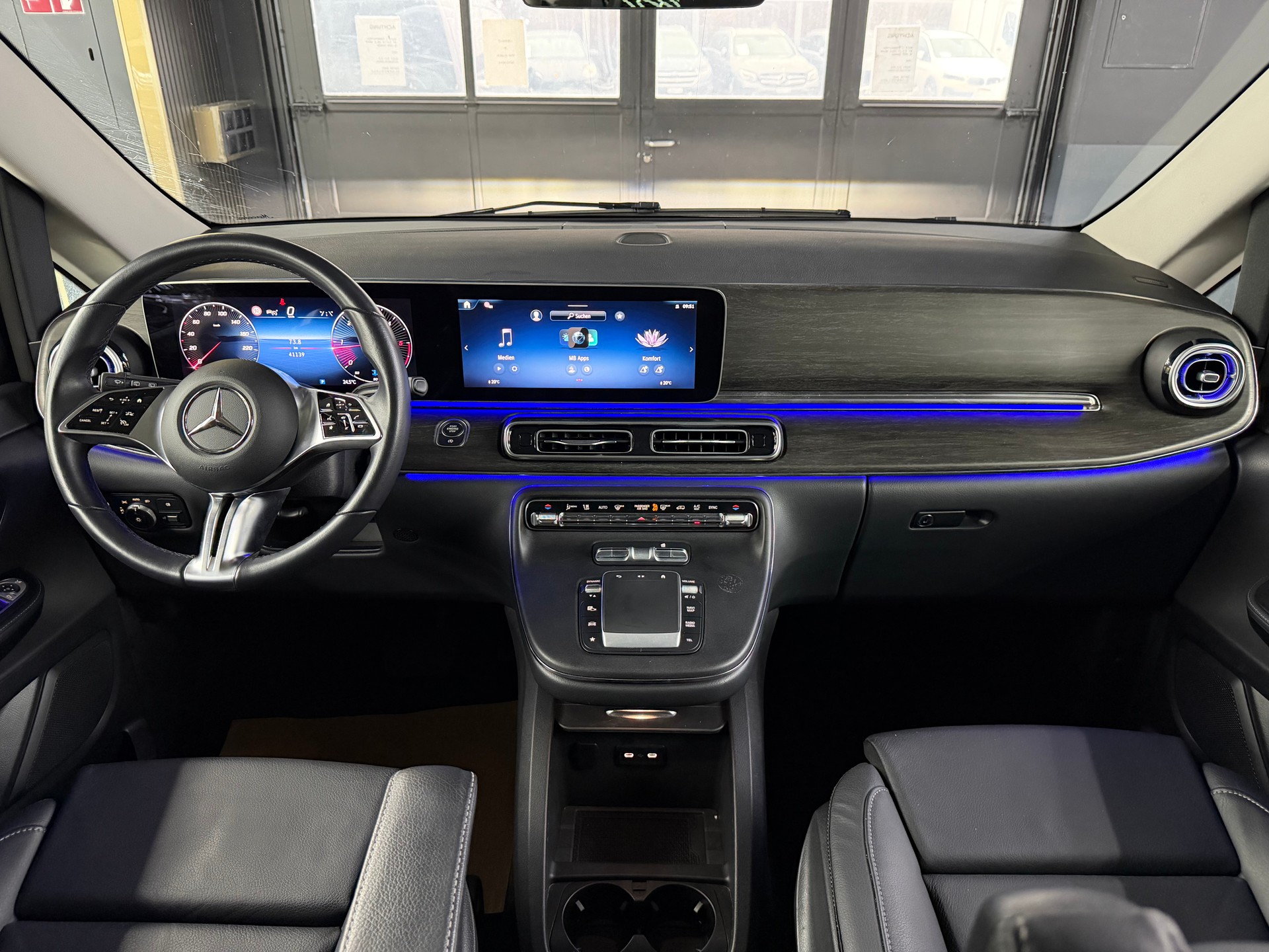 MERCEDES-BENZ V 250 d lang Avantgarde 4Matic G-Tronic-image-12