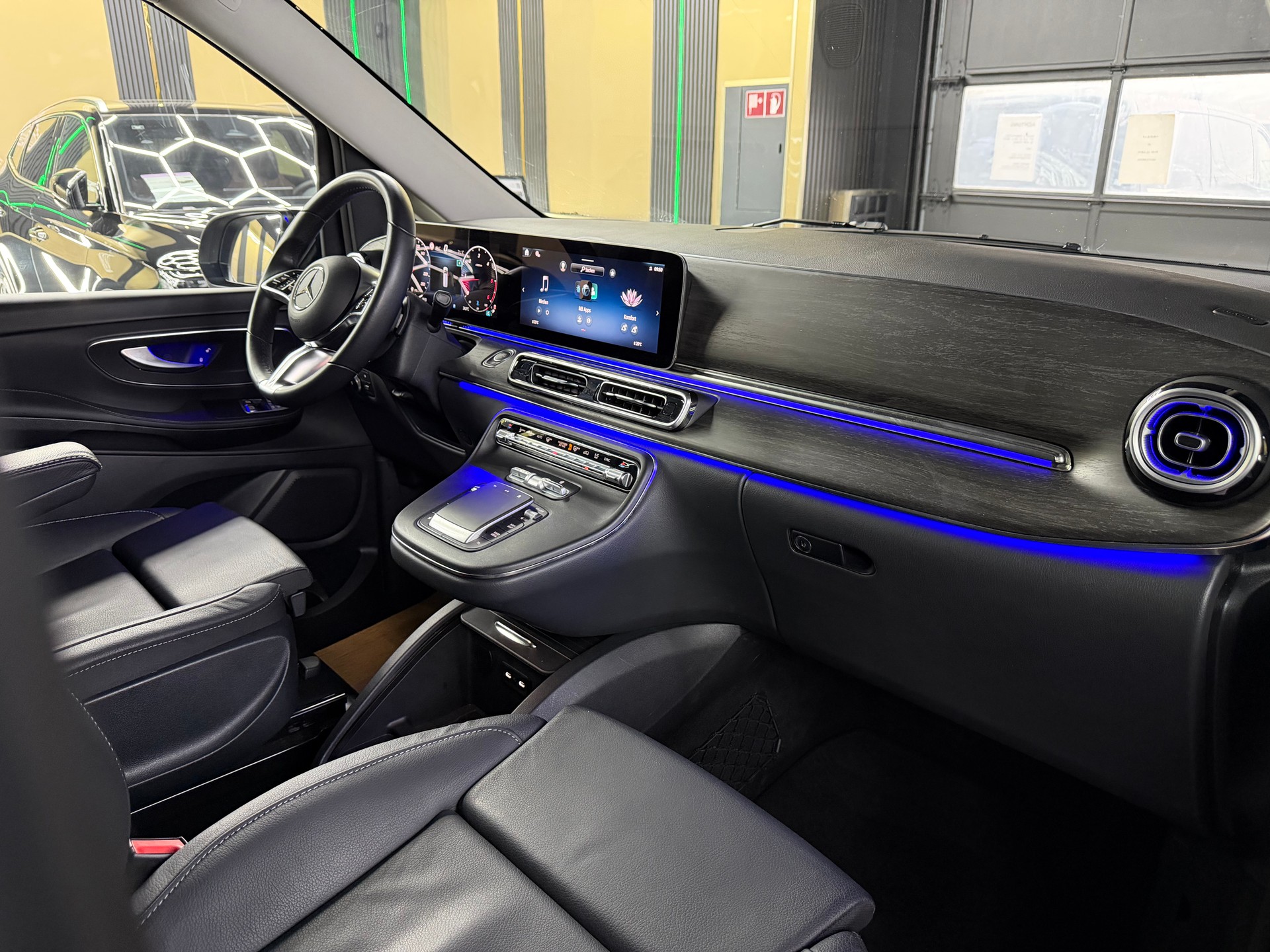 MERCEDES-BENZ V 250 d lang Avantgarde 4Matic G-Tronic-image-10