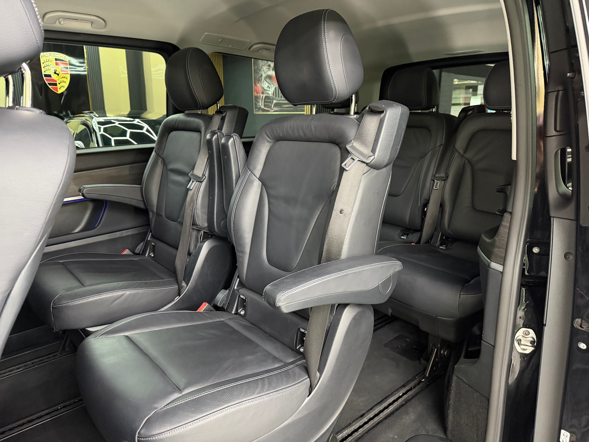MERCEDES-BENZ V 250 d lang Avantgarde 4Matic G-Tronic-image-18