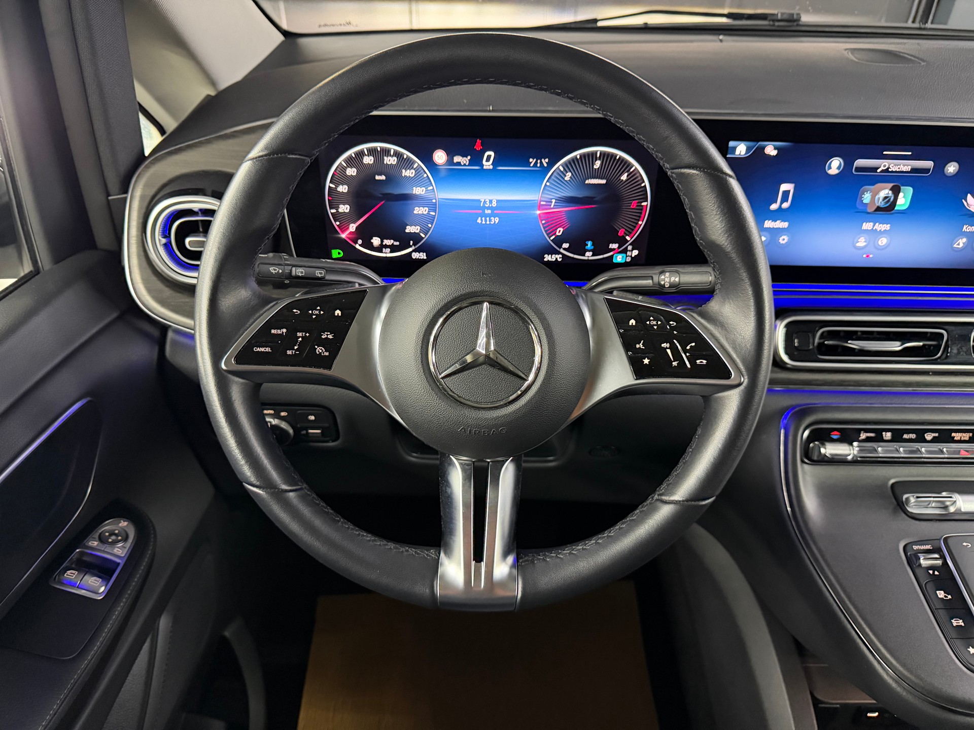 MERCEDES-BENZ V 250 d lang Avantgarde 4Matic G-Tronic-image-13