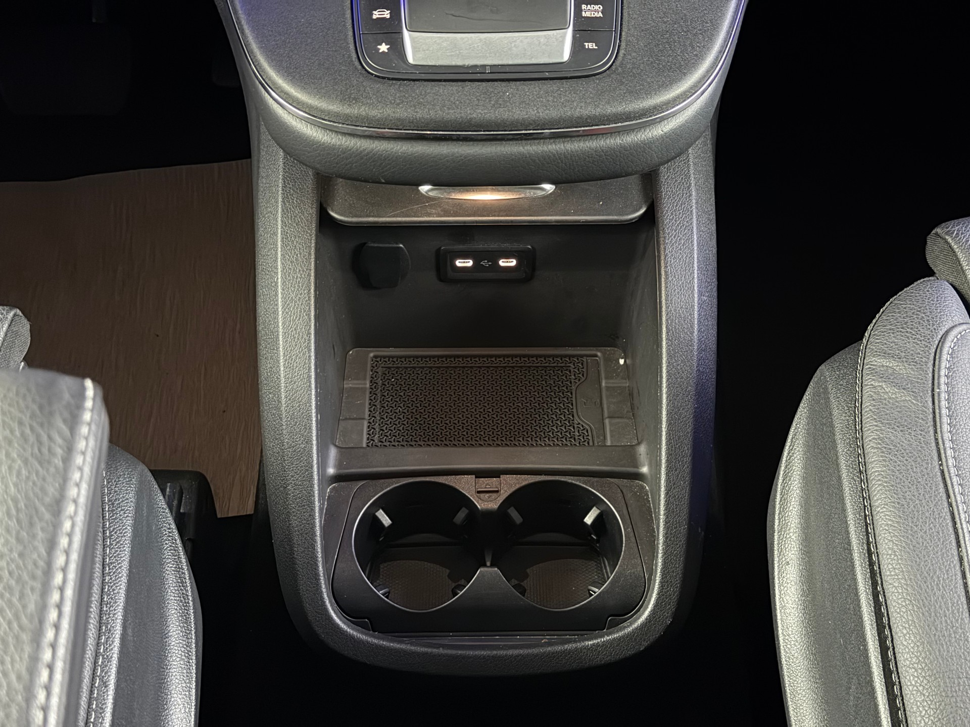 MERCEDES-BENZ V 250 d lang Avantgarde 4Matic G-Tronic-image-23