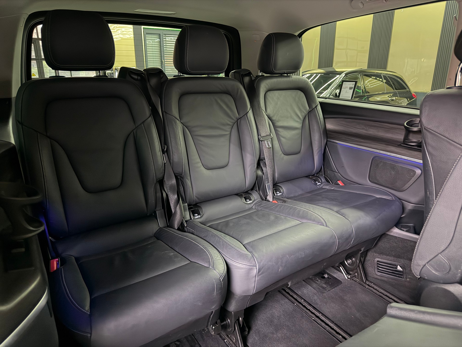 MERCEDES-BENZ V 250 d lang Avantgarde 4Matic G-Tronic-image-15