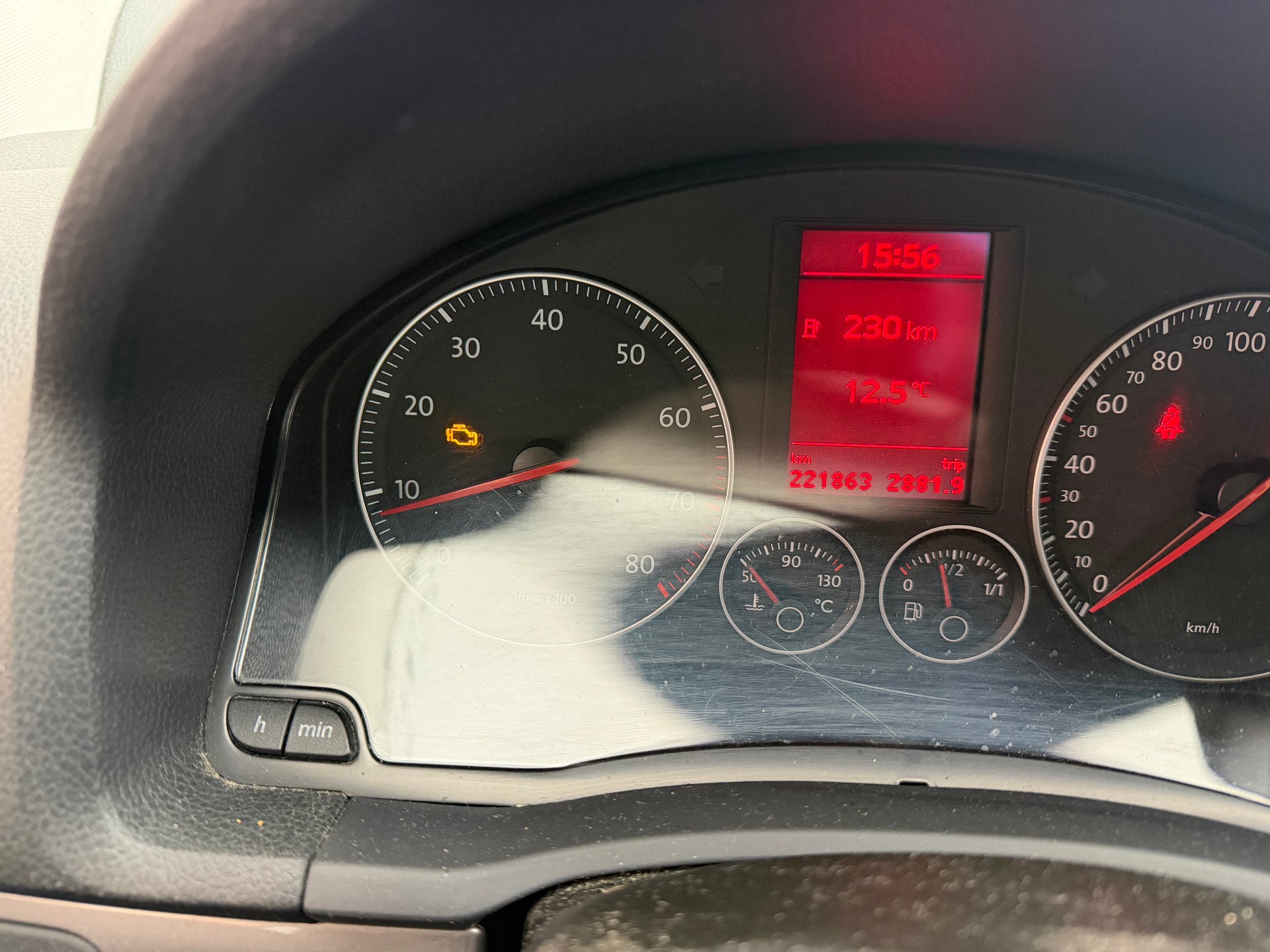 VW Golf 2.0 FSI Comfortline 4Motion-image-6