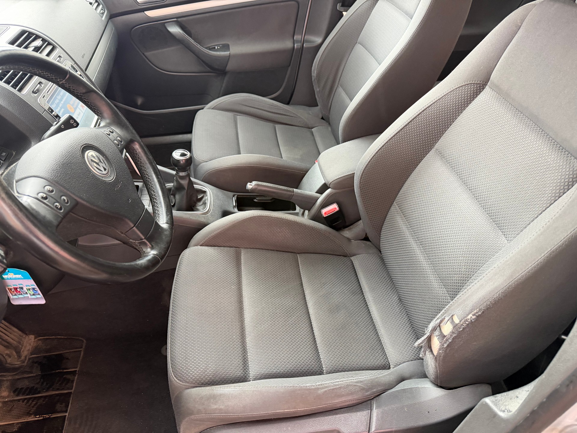 VW Golf 2.0 FSI Comfortline 4Motion-image-11