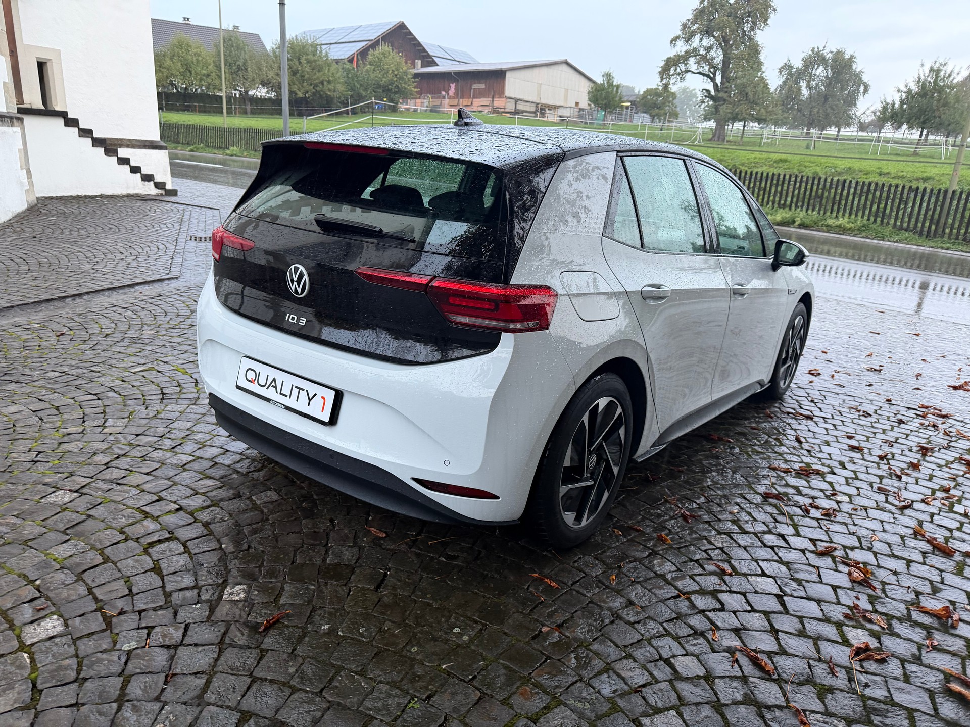 VW ID.3 Pro Performance 58 kWh / CH-Fahrz. / Frisch ab MFK / Service gepflegt / 96 Mon. Werksgarantie /LED/Apple CarPlay/IQ Drive-image-4