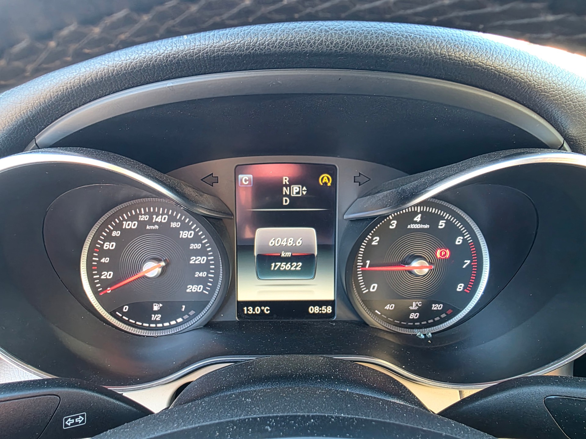 MERCEDES-BENZ C 200 4Matic 9G-Tronic-image-11