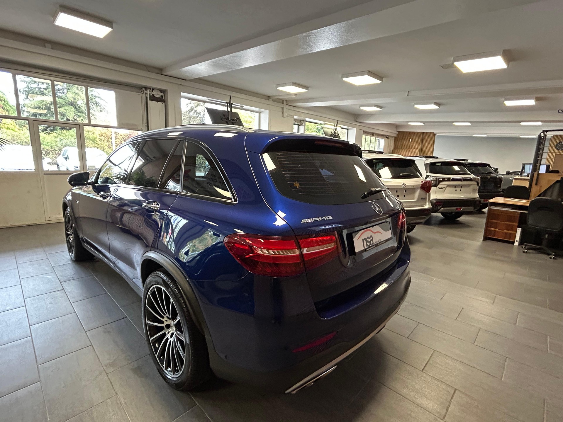 MERCEDES-BENZ GLC 43 AMG 4m-image-5