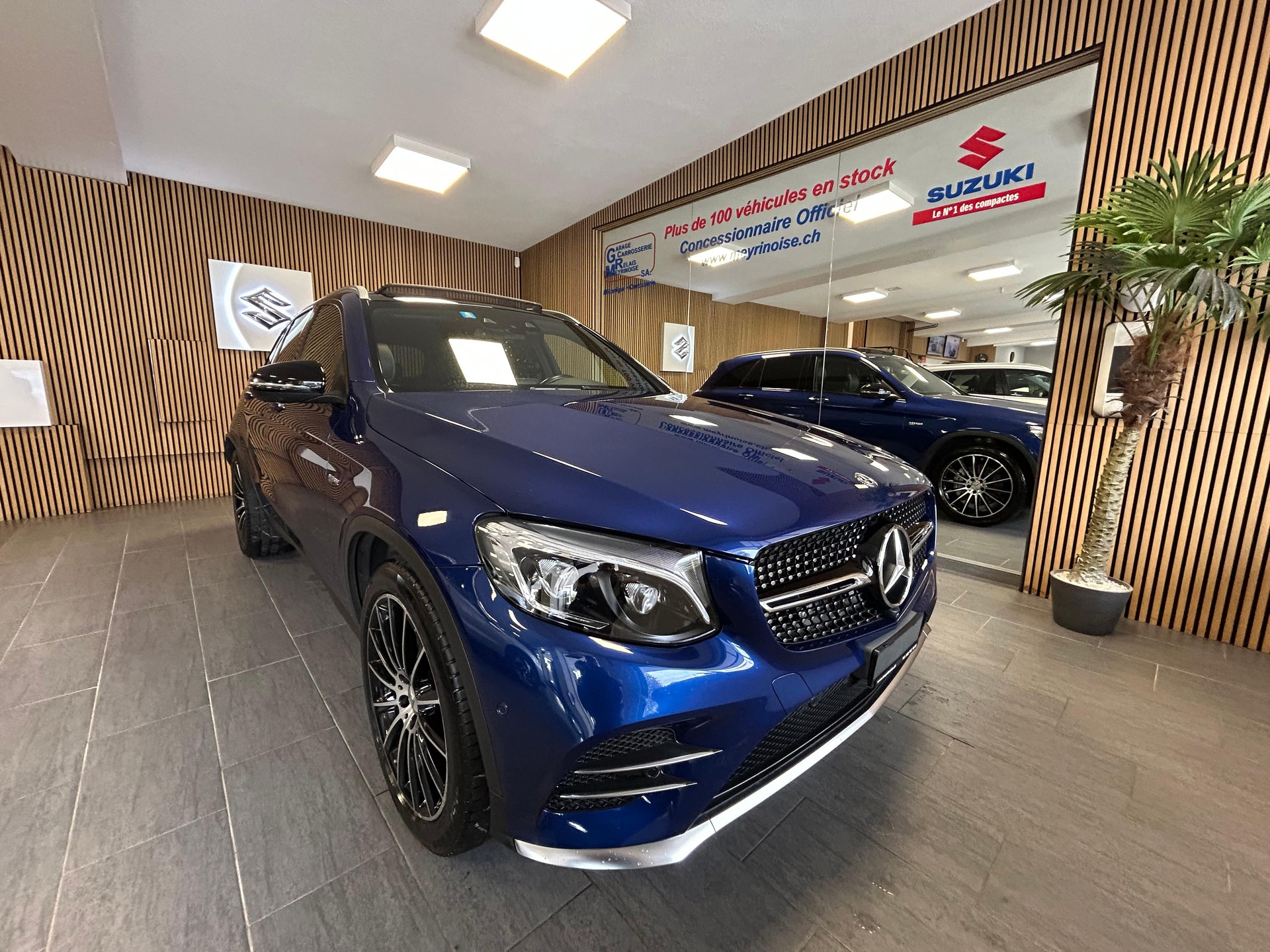 MERCEDES-BENZ GLC 43 AMG 4m-image-2