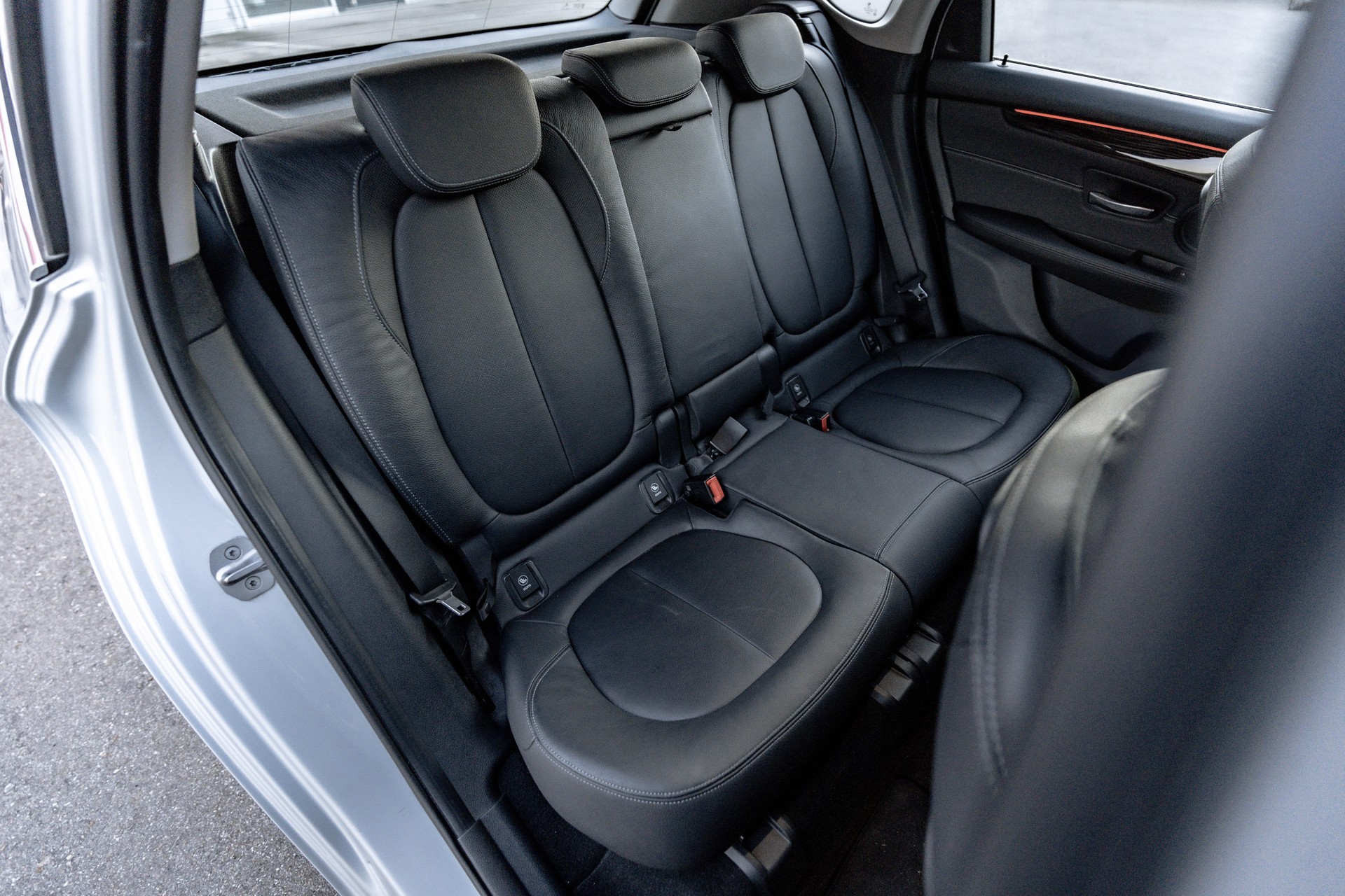 BMW 220i Active Tourer DKG Luxury Line * FRISCH AB SERVICE * TOP AUSSTATTUNG * LEDER *-image-17