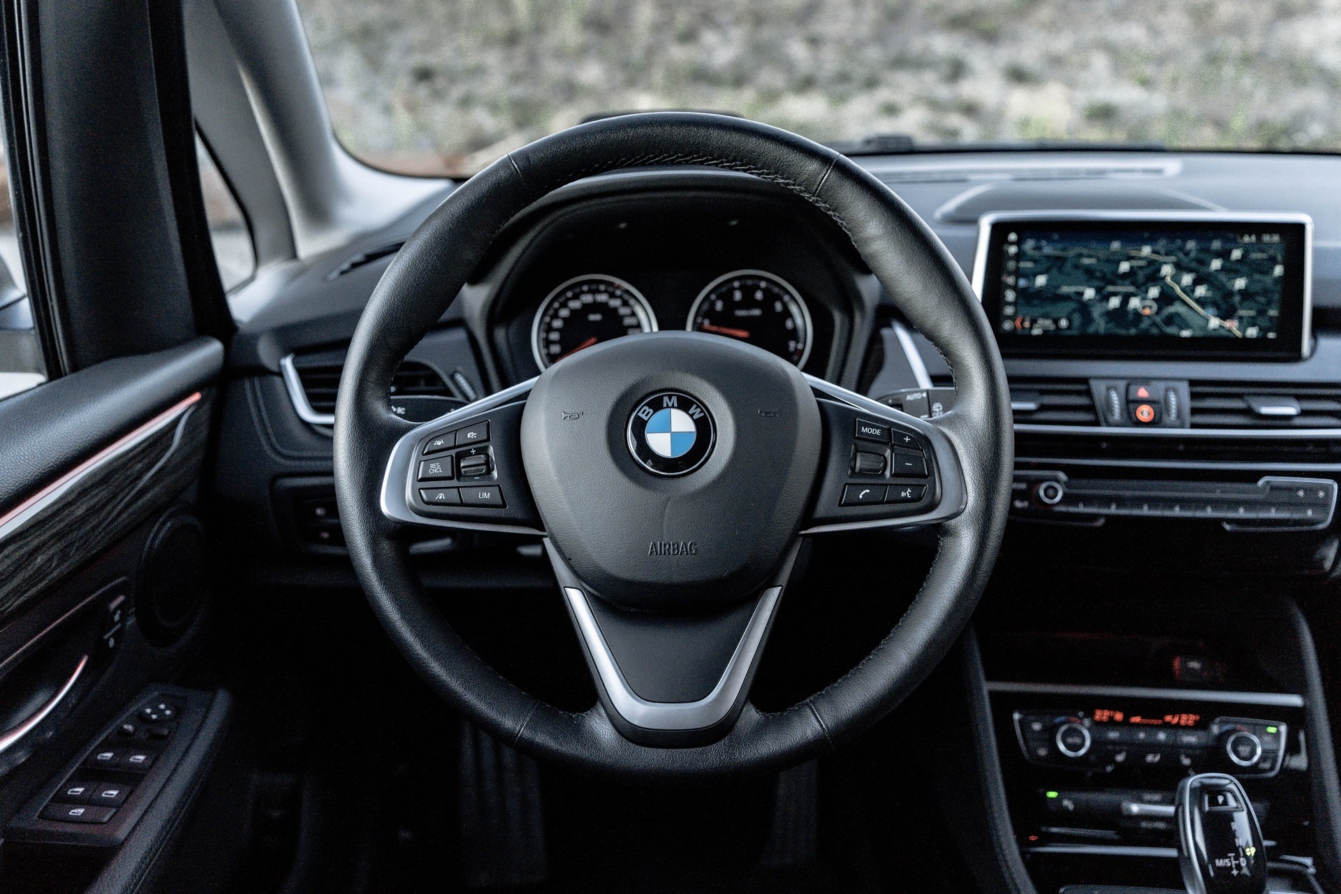 BMW 220i Active Tourer DKG Luxury Line * FRISCH AB SERVICE * TOP AUSSTATTUNG * LEDER *-image-7