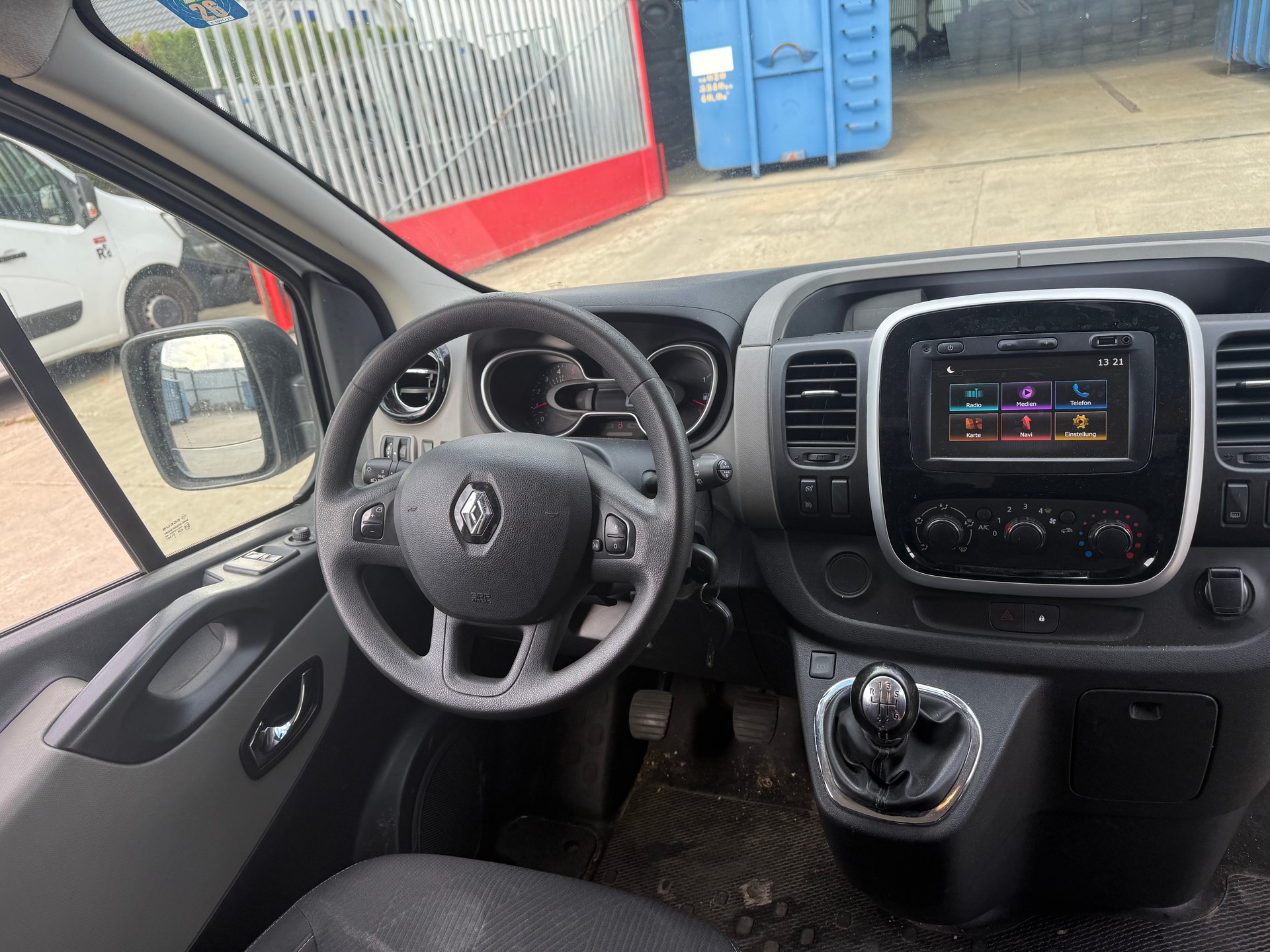 RENAULT Trafic 1.6 dCi 120 2.9t Acces L1H1-image-6