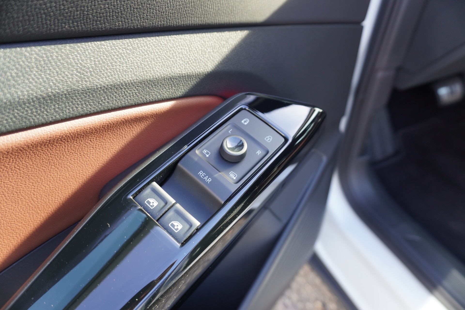 VW ID.4 Pro 77 kWh 4Motion-image-16