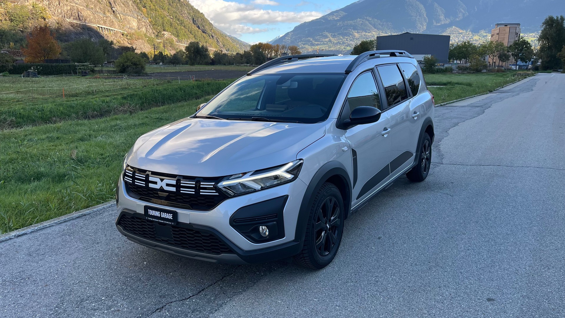 DACIA Jogger TCe 110 Extreme-image-0
