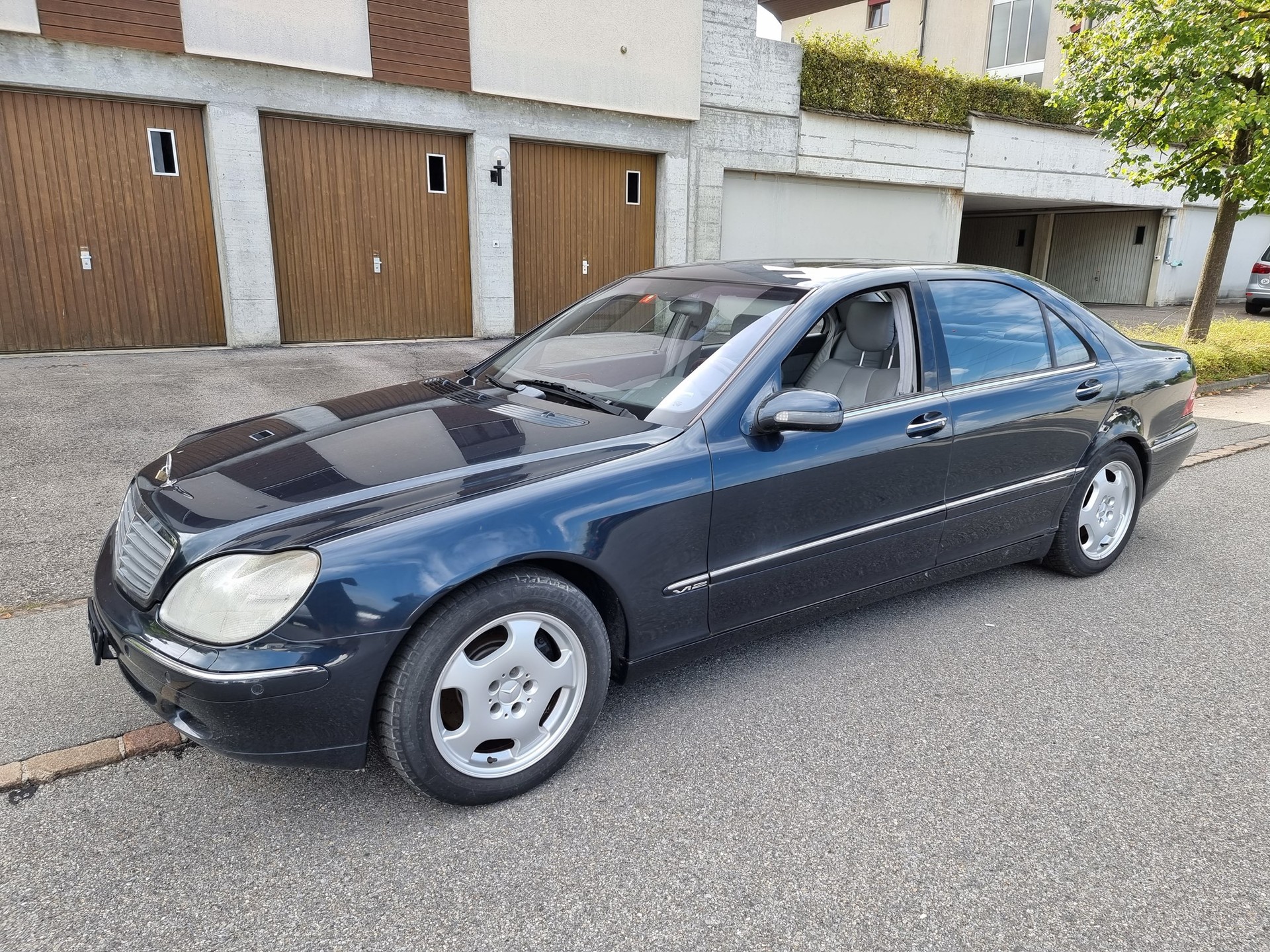 MERCEDES-BENZ S 600 L-image-2