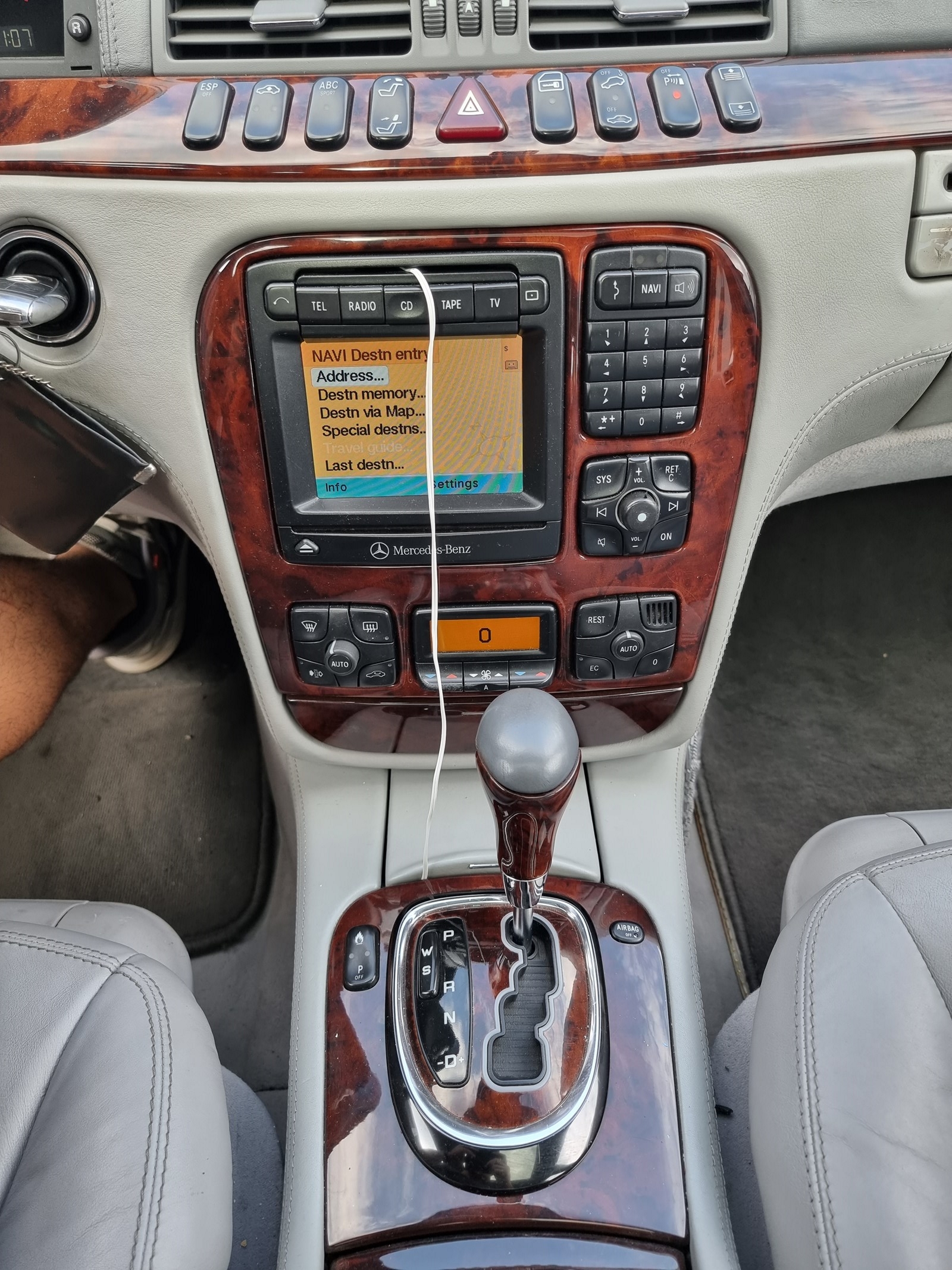 MERCEDES-BENZ S 600 L-image-12