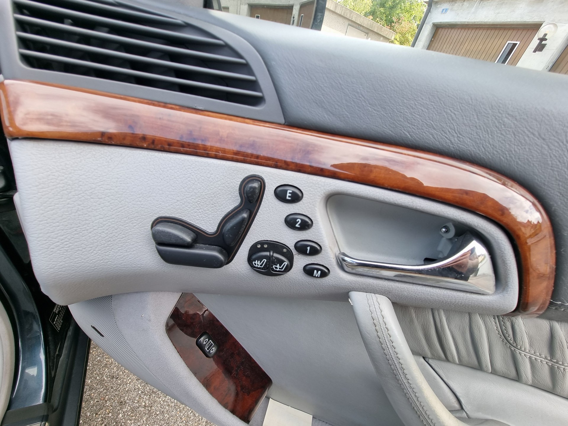 MERCEDES-BENZ S 600 L-image-9