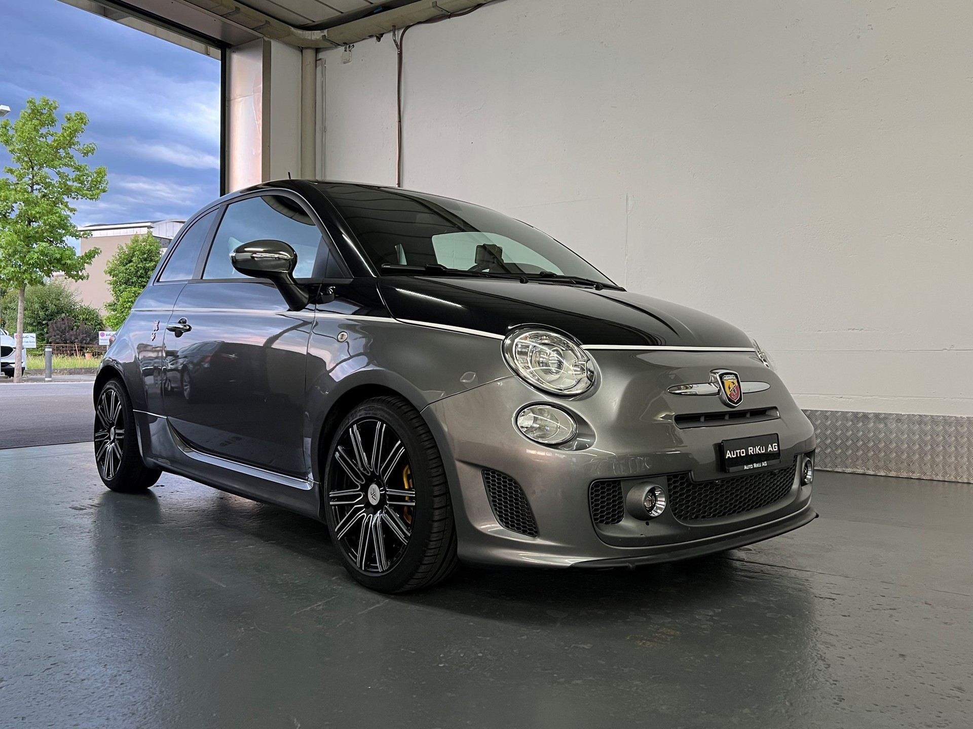 FIAT 595 1.4 16V Turbo Abarth Turismo-image-1