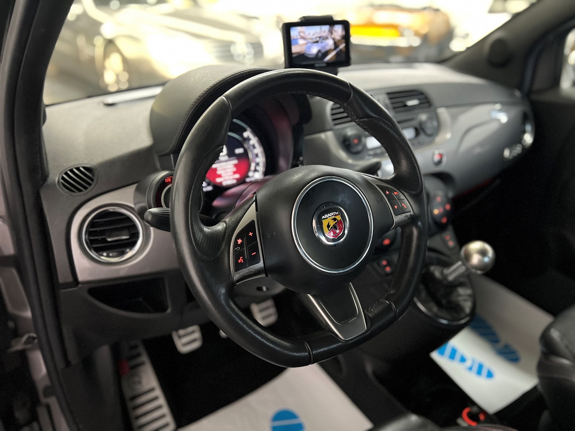FIAT 595 1.4 16V Turbo Abarth Turismo-image-12